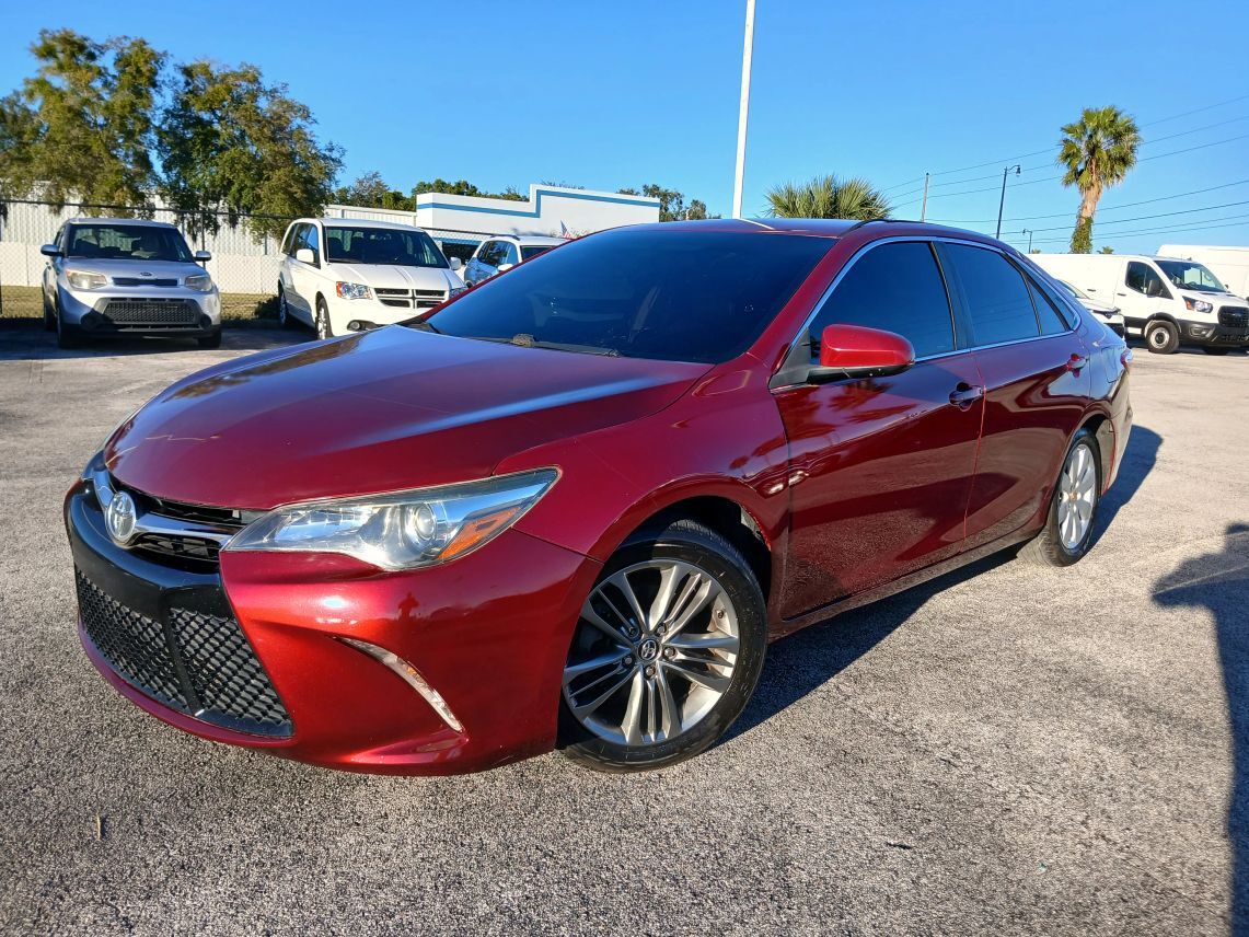2016 Toyota Camry SE Sedan 4D