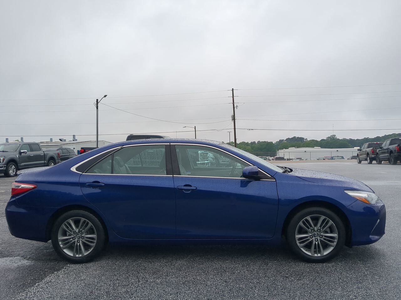 2016 Toyota Camry SE