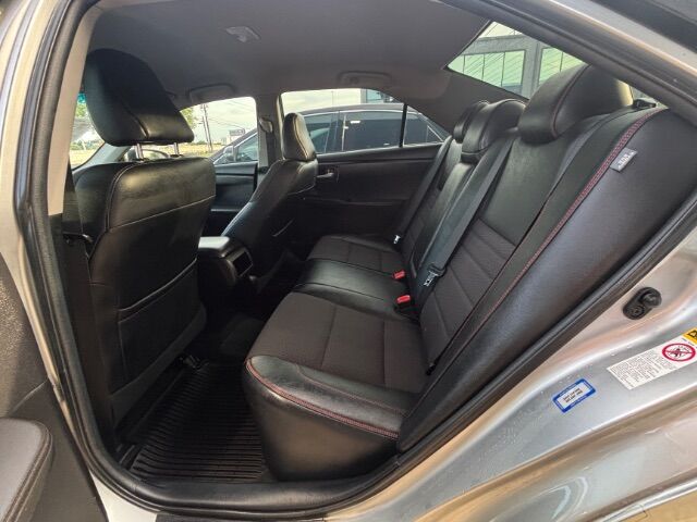 2016 Toyota Camry XLE | SE | LE | XSE