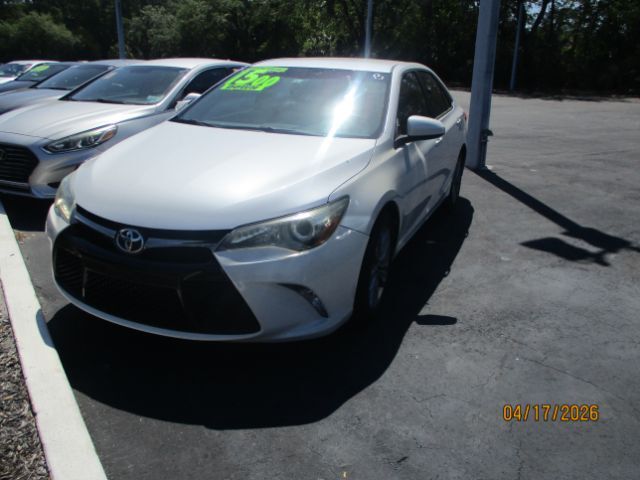2016 Toyota Camry XLE | SE | LE | XSE