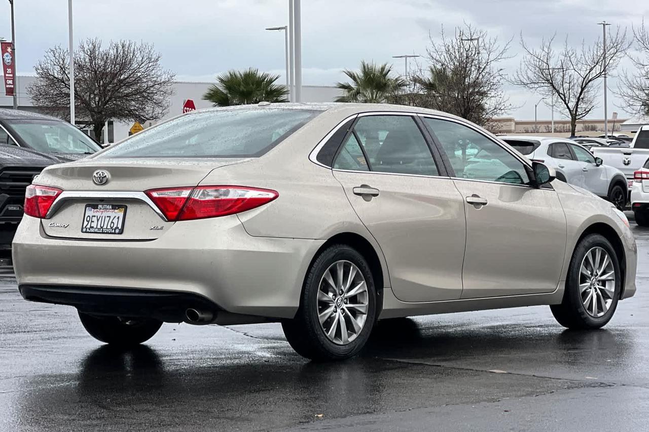 2016 Toyota Camry XLE