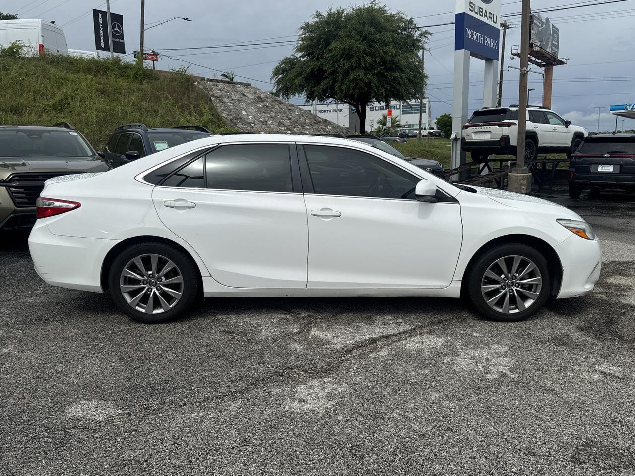 2016 Toyota Camry XLE