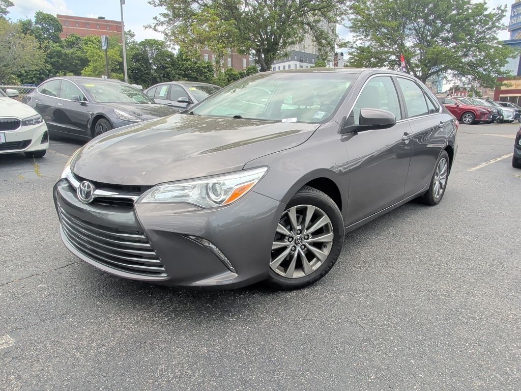 2016 Toyota Camry XLE