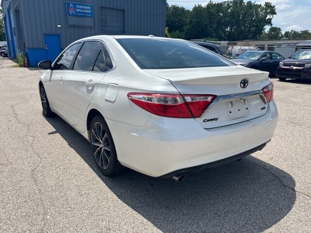 2016 Toyota Camry XSE Cleveland OH