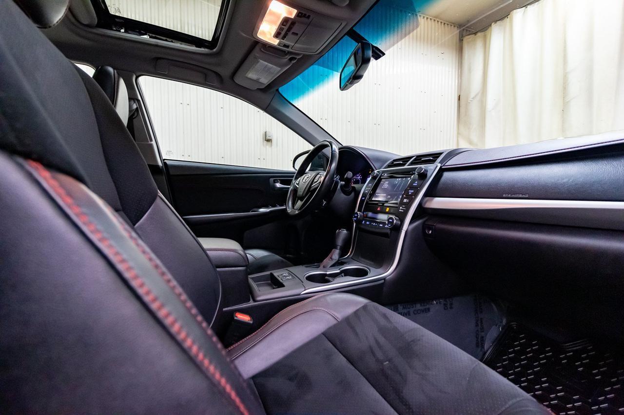2016 Toyota Camry XSE Leather Roof Nav Red Deer AB