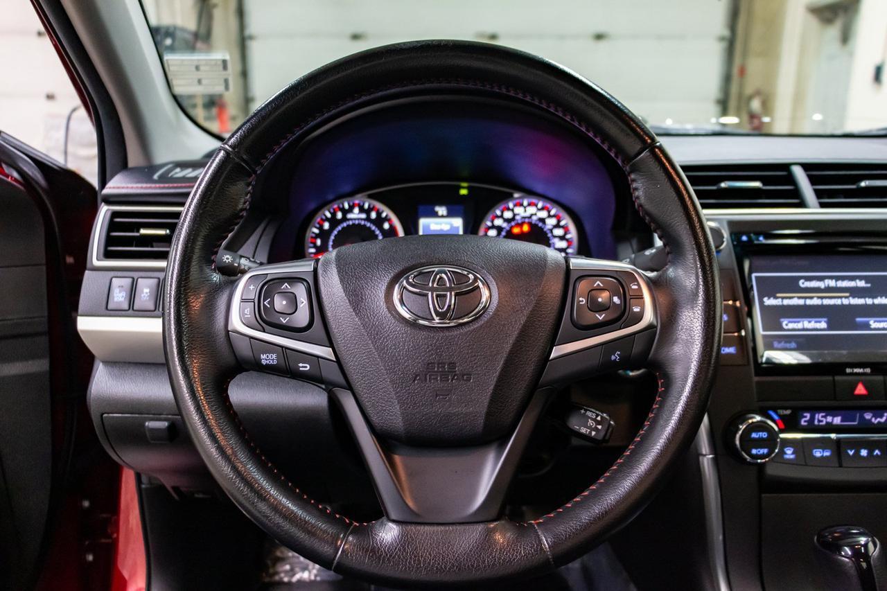 2016 Toyota Camry XSE Leather Roof Nav Red Deer AB