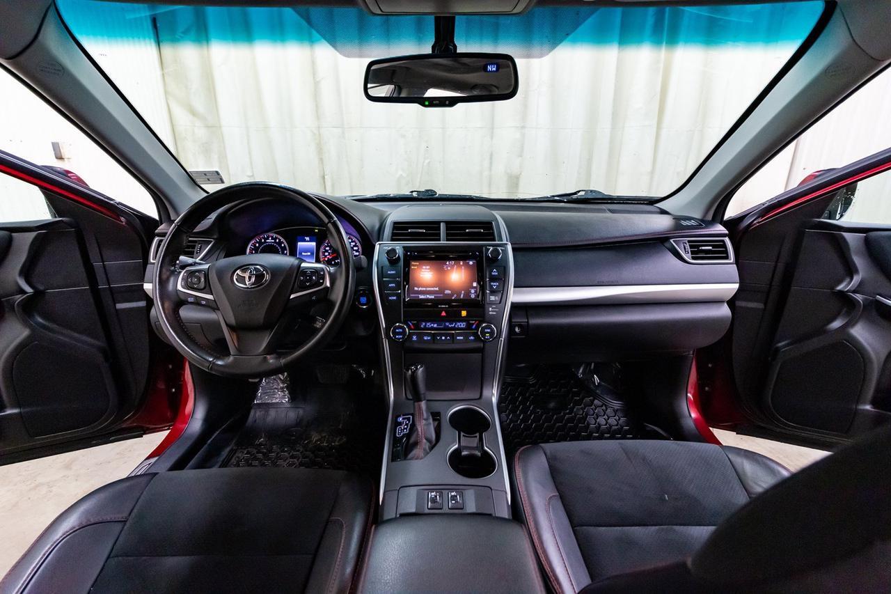 2016 Toyota Camry XSE Leather Roof Nav Red Deer AB