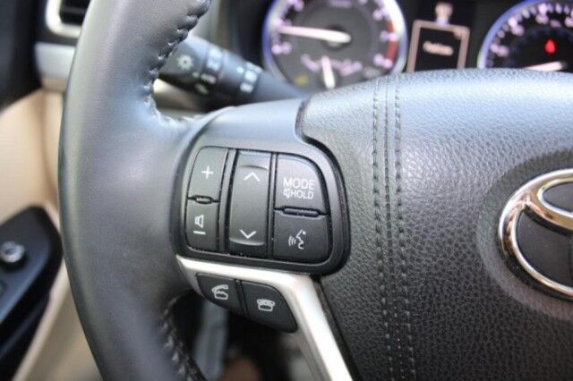 2016 Toyota Highlander AWD LIMITED Limited Melbourne FL