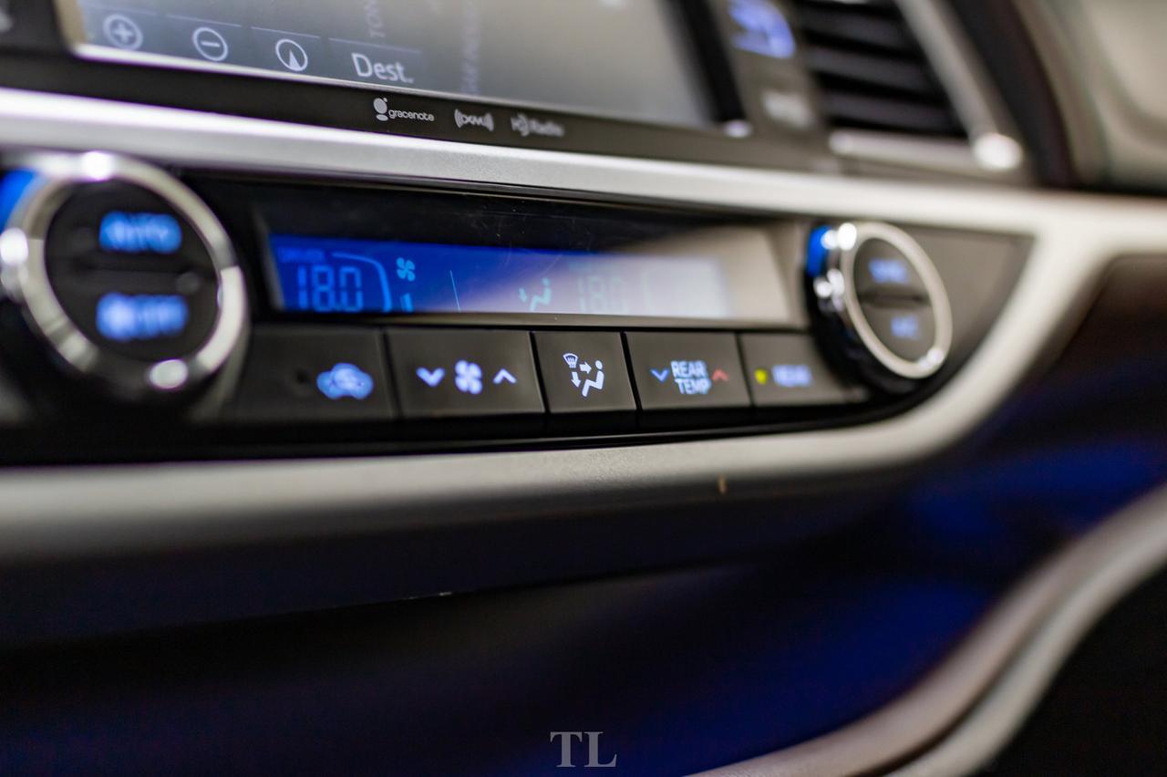 2016 Toyota Highlander AWD Limited Leather Roof Nav BCam Red Deer AB