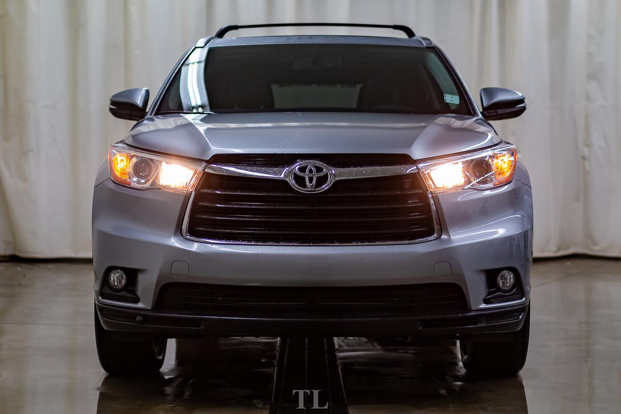 2016 Toyota Highlander AWD Limited Leather Roof Nav BCam Red Deer AB