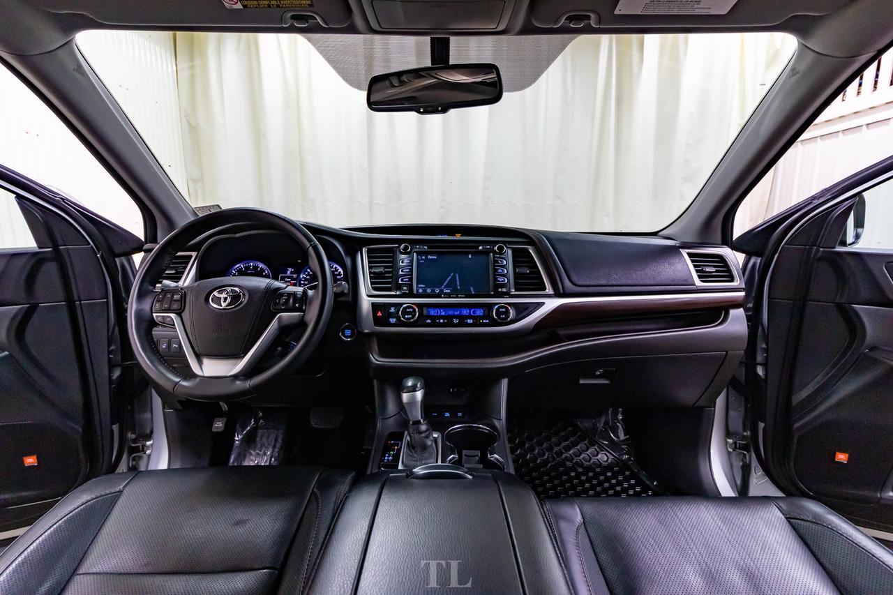 2016 Toyota Highlander AWD Limited Leather Roof Nav BCam Red Deer AB