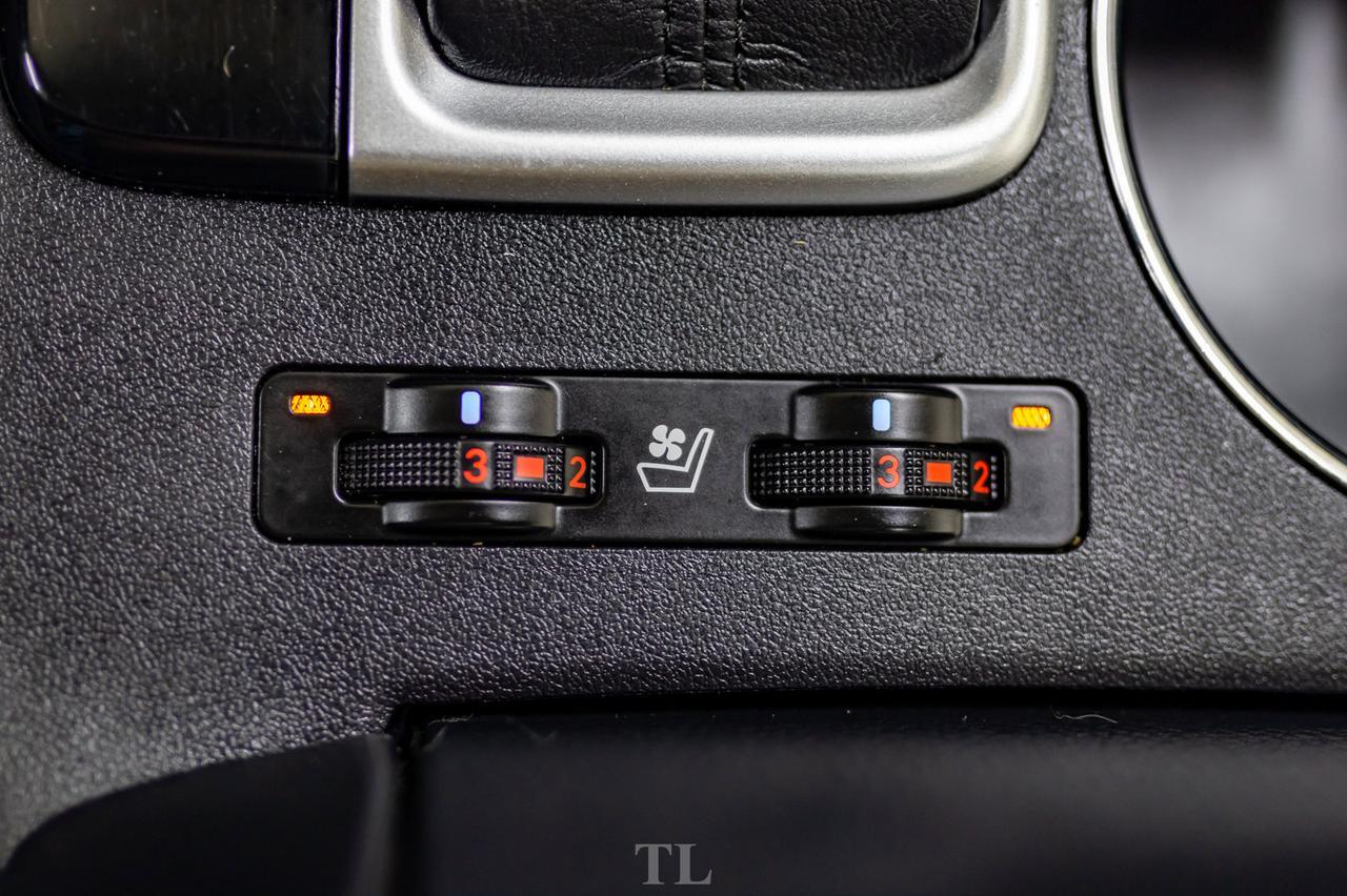 2016 Toyota Highlander AWD Limited Leather Roof Nav BCam Red Deer AB