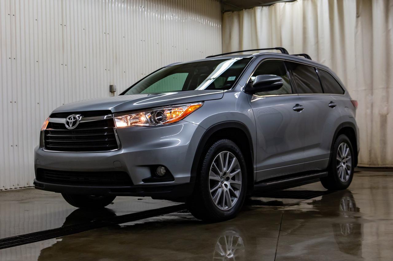 2016 Toyota Highlander AWD XLE Leather Roof Nav Red Deer AB
