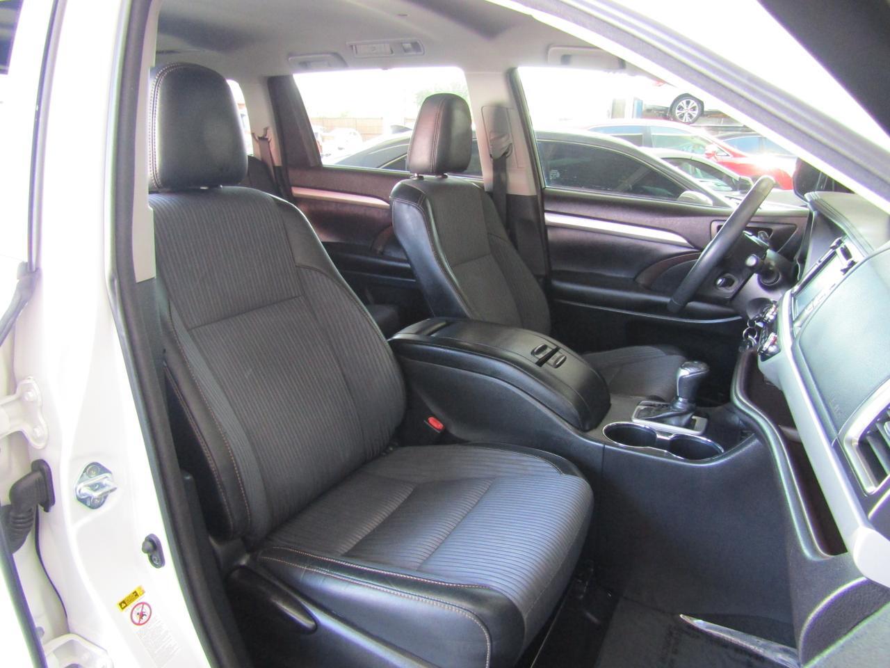 2016 Toyota Highlander FWD 4dr V6 LE Plus (Natl) Grand Prairie TX