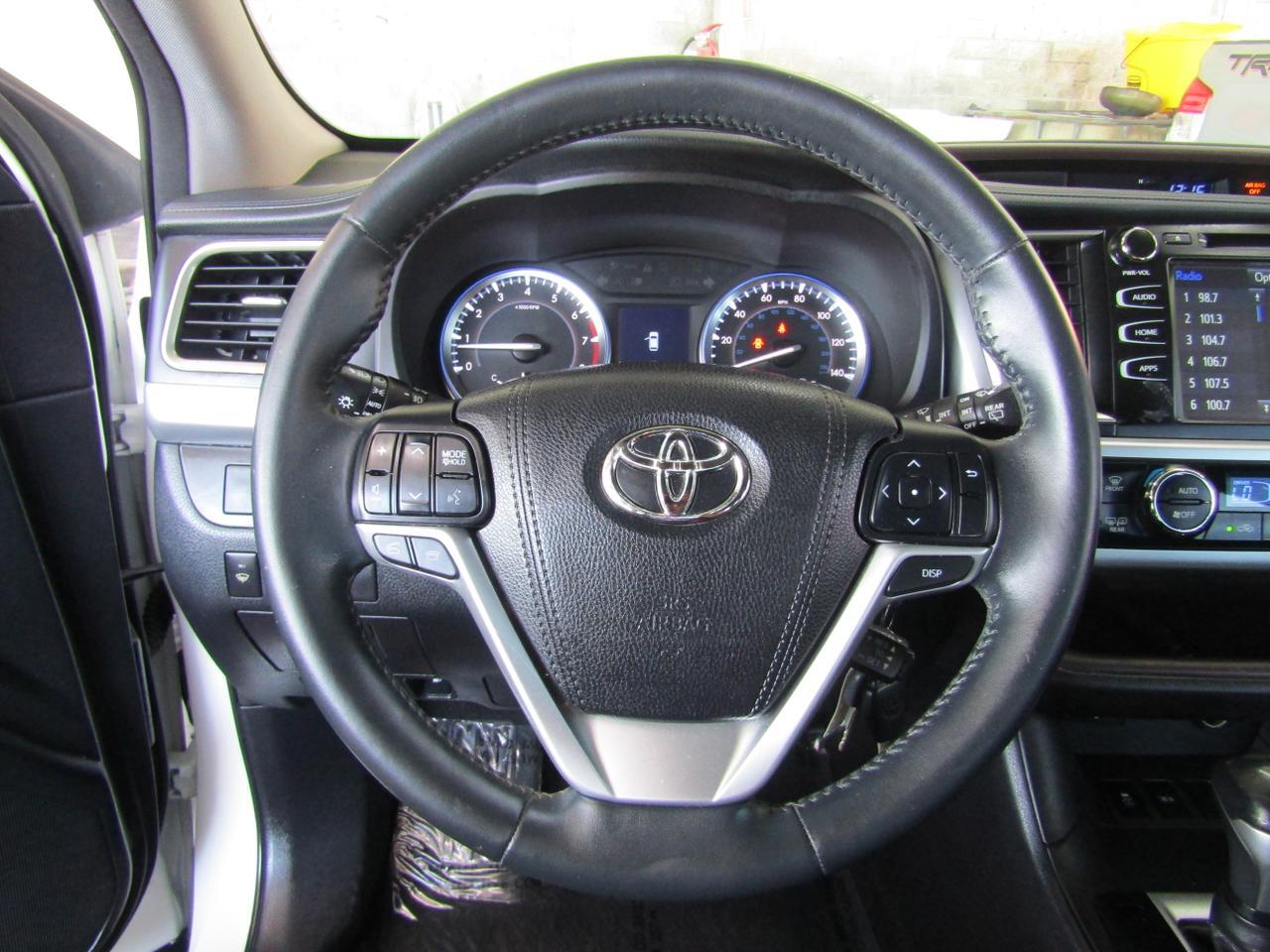 2016 Toyota Highlander FWD 4dr V6 LE Plus (Natl) Grand Prairie TX