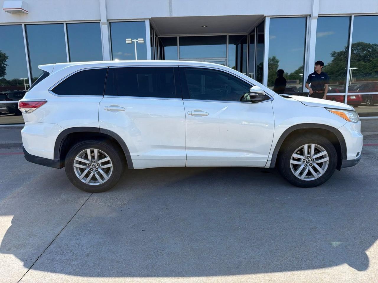 2016 Toyota Highlander LE Hurst TX
