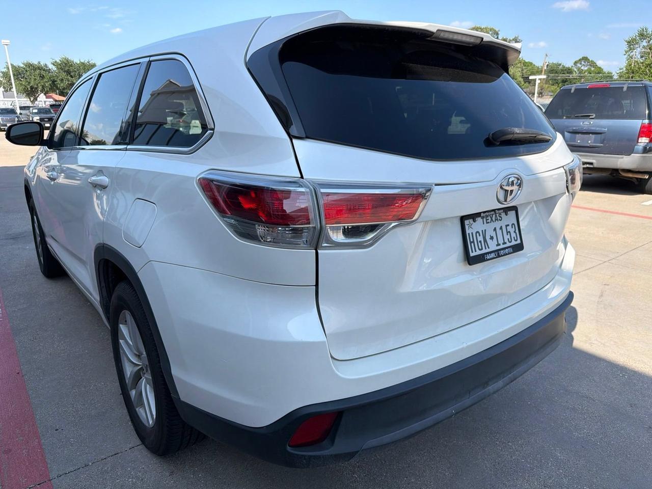 2016 Toyota Highlander LE Hurst TX
