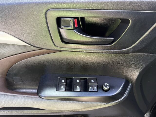 2016 Toyota Highlander LE Jacksonville FL