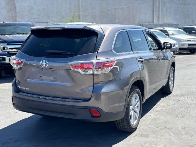 2016 Toyota Highlander LE