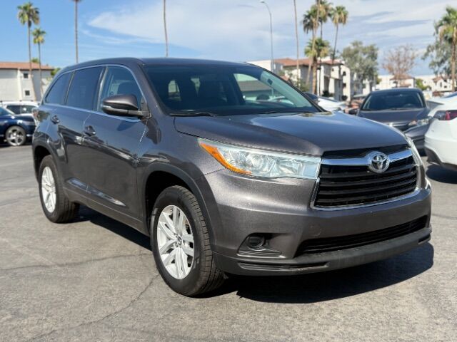 2016 Toyota Highlander LE