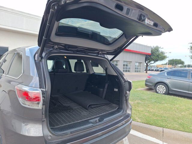 2016 Toyota Highlander LE Plus V6 Hurst TX