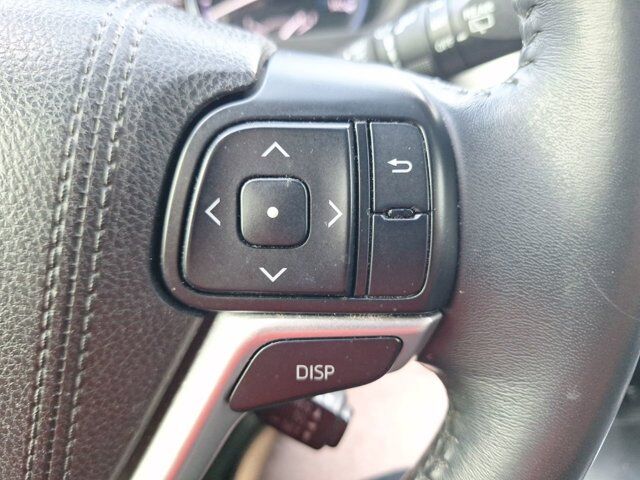 2016 Toyota Highlander LE Plus V6 Hurst TX