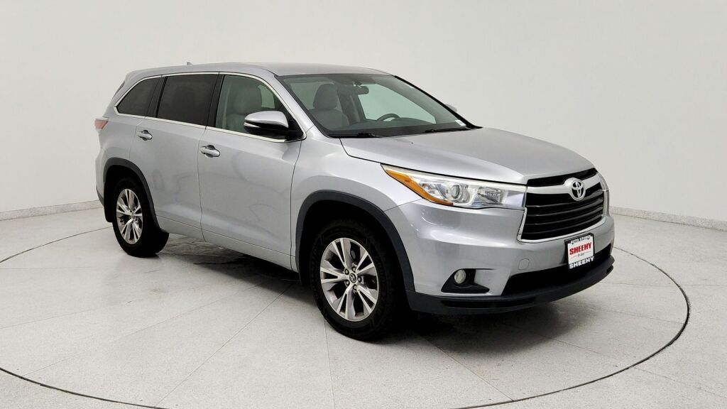 2016 Toyota Highlander LE Plus V6