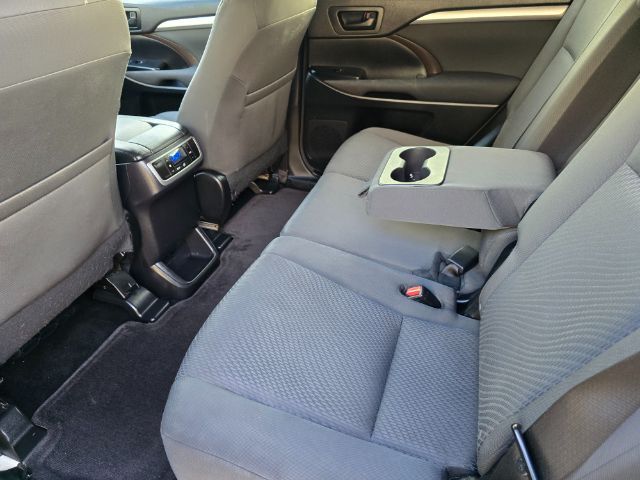 2016 Toyota Highlander LE San Antonio TX