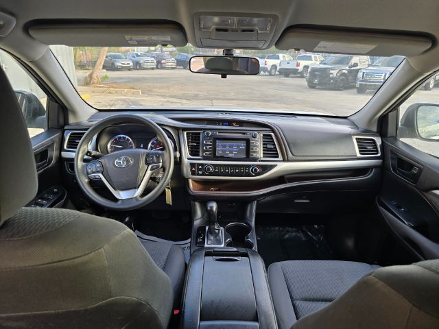 2016 Toyota Highlander LE San Antonio TX
