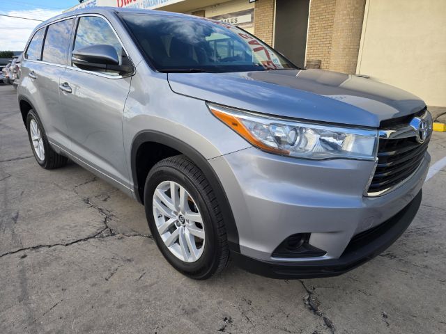 2016 Toyota Highlander LE San Antonio TX