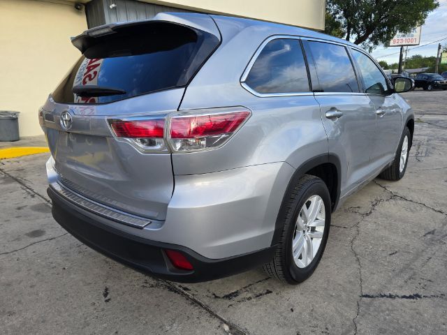 2016 Toyota Highlander LE San Antonio TX
