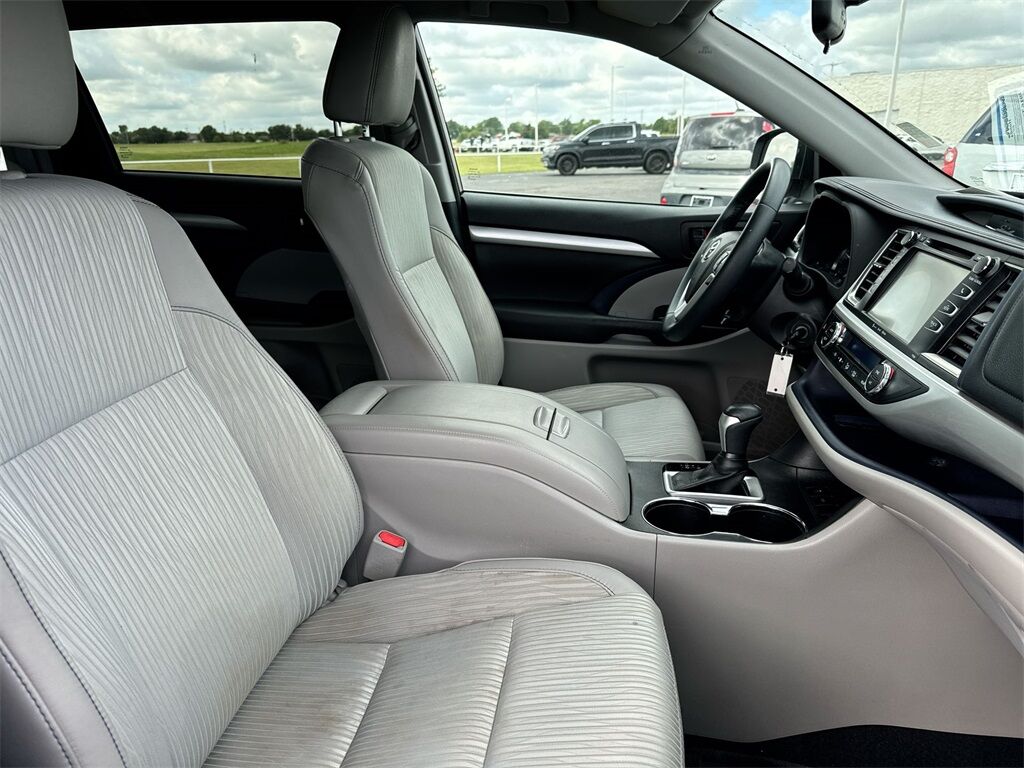 2016 Toyota Highlander LE V6 Oklahoma City OK