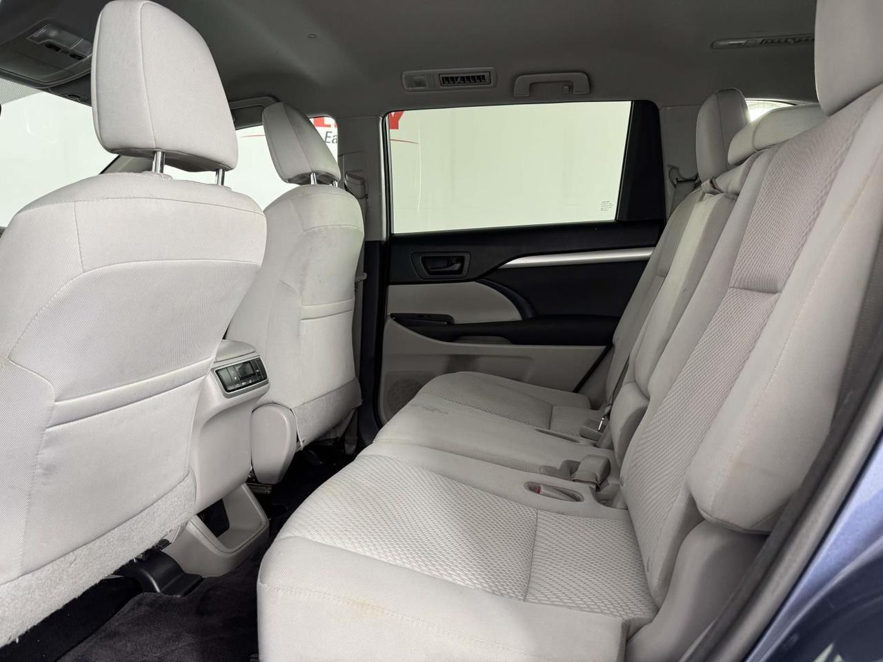 2016 Toyota Highlander LE V6 Fredericksburg VA