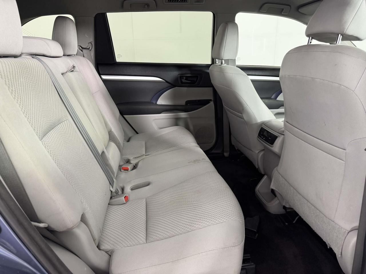 2016 Toyota Highlander LE V6 Fredericksburg VA