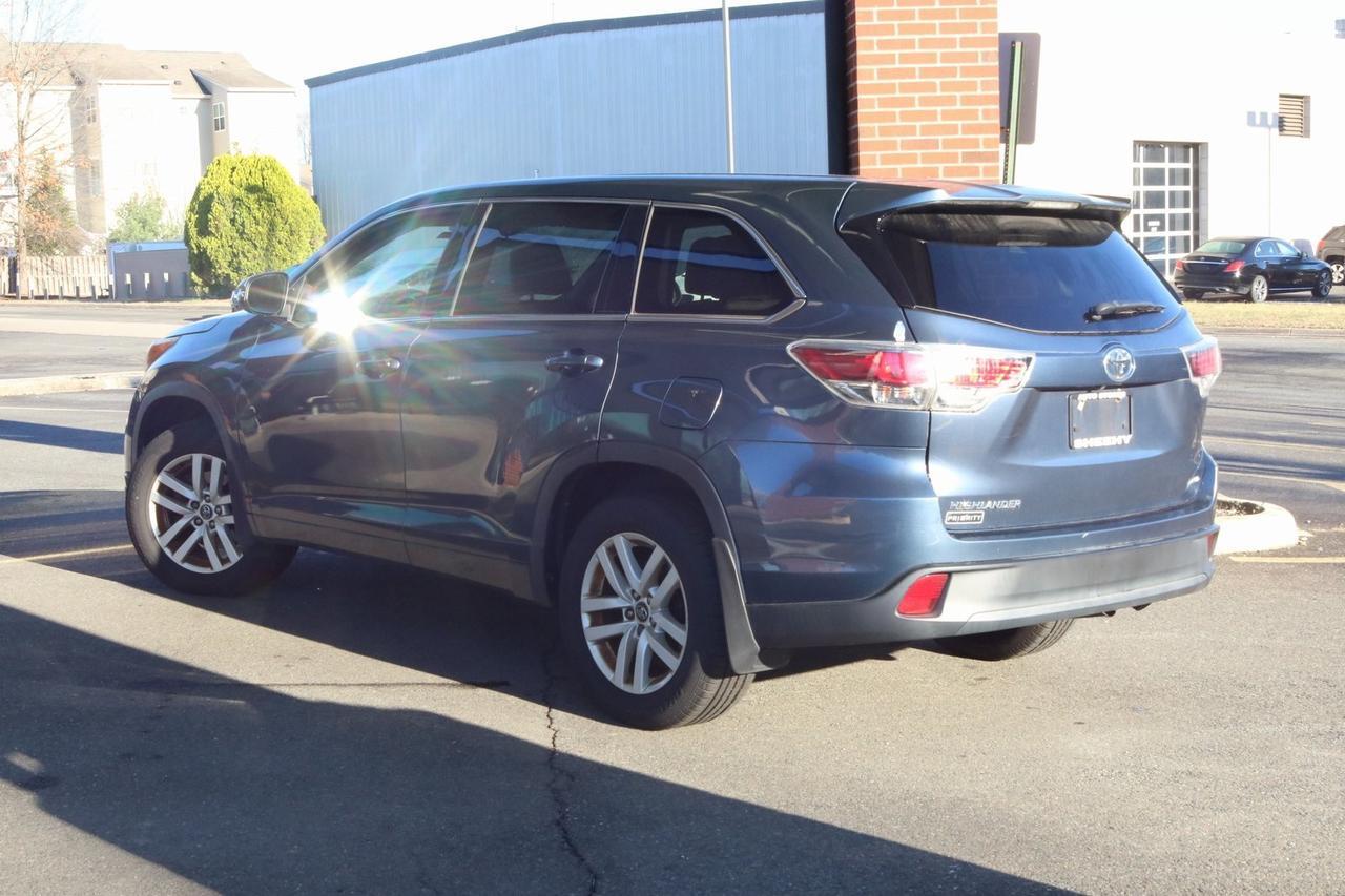 2016 Toyota Highlander LE V6 Fredericksburg VA