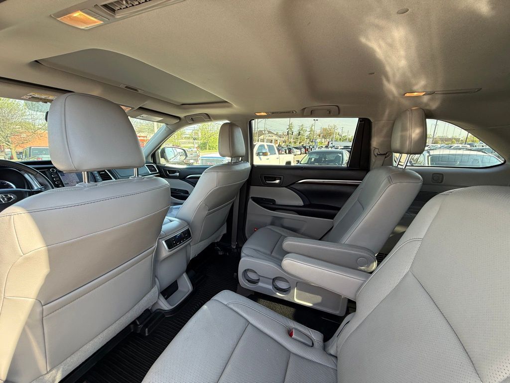 2016 Toyota Highlander Limited Crestwood KY