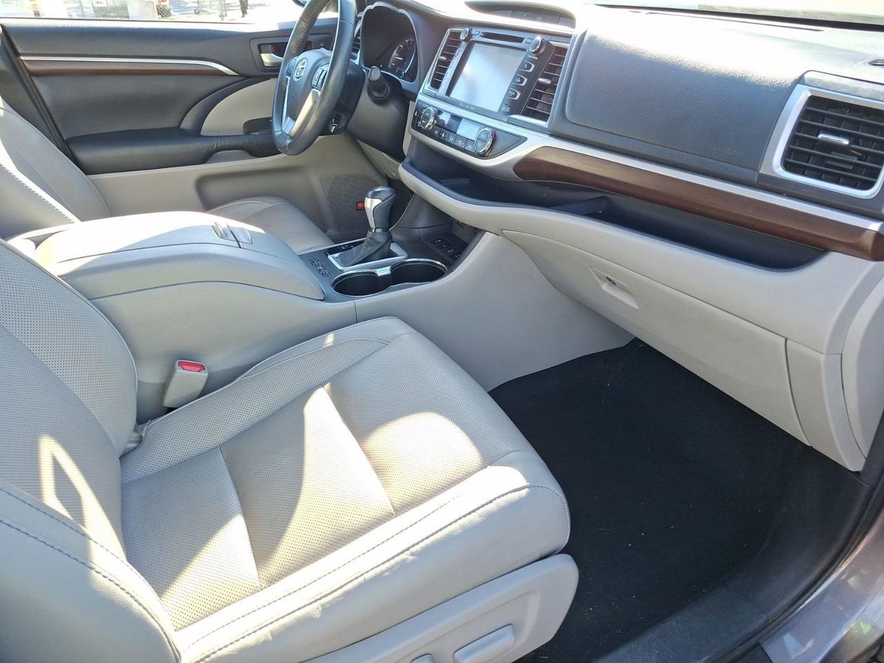 2016 Toyota Highlander Limited Hurst TX