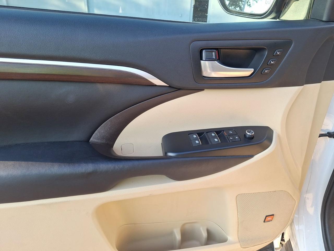 2016 Toyota Highlander Limited Hurst TX