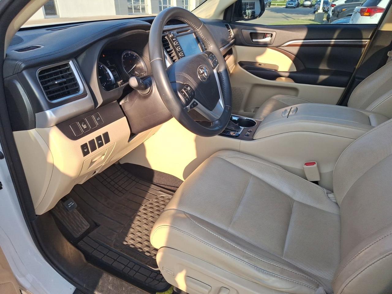 2016 Toyota Highlander Limited Hurst TX