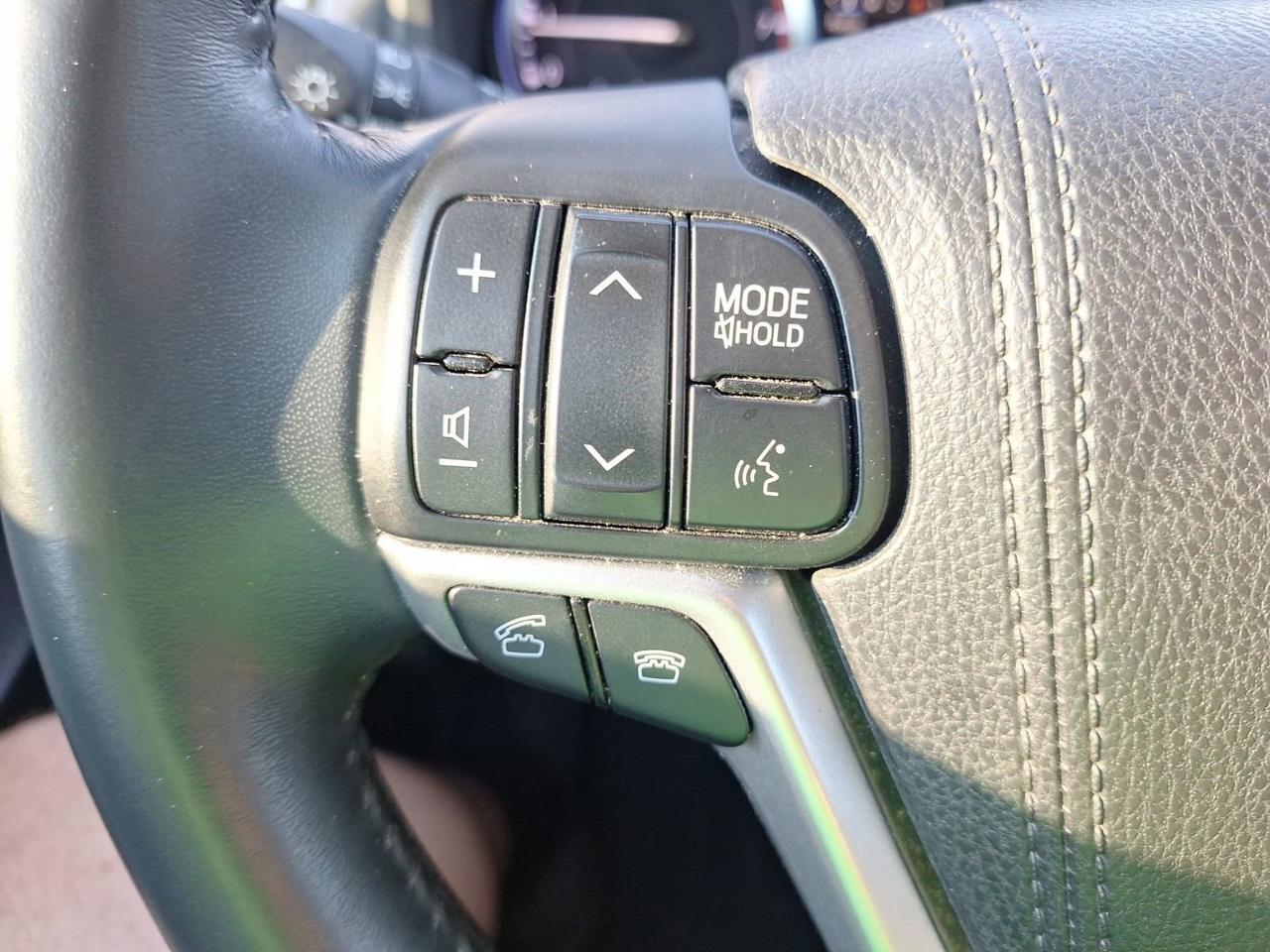 2016 Toyota Highlander Limited Hurst TX