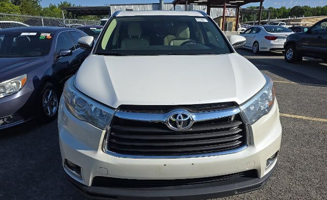 2016 Toyota Highlander Limited Platinum V6