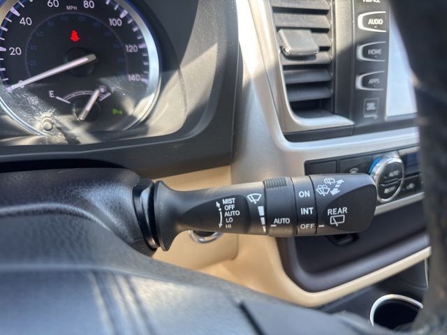 2016 Toyota Highlander Limited Platinum V6 Random Lake WI