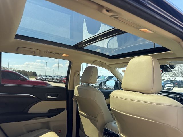 2016 Toyota Highlander Limited Platinum V6 Random Lake WI