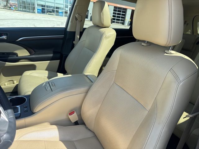 2016 Toyota Highlander Limited Platinum V6 Random Lake WI