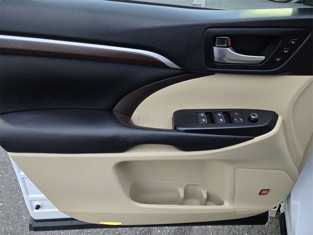 2016 Toyota Highlander Limited Platinum V6 Roseville CA