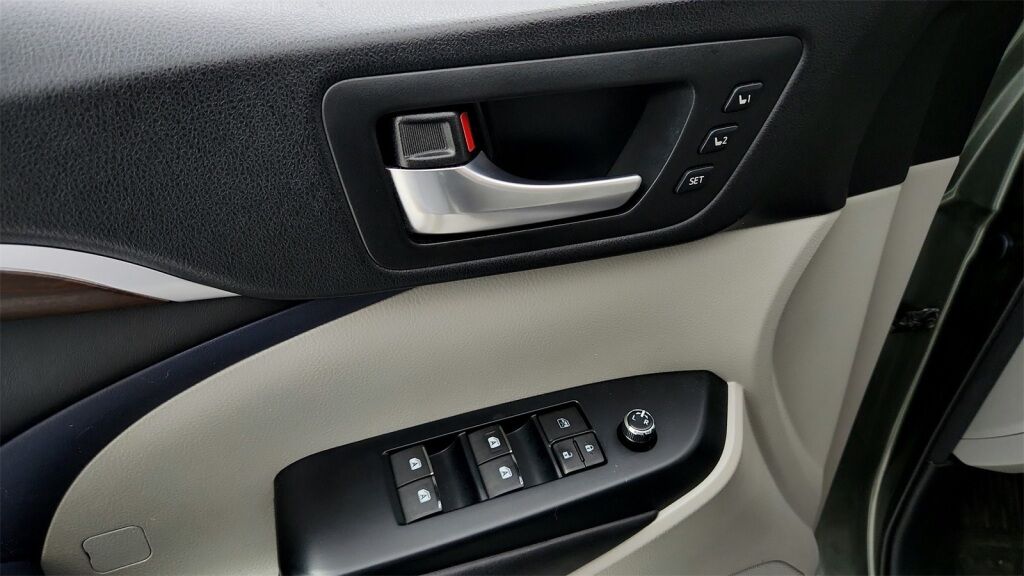 2016 Toyota Highlander Limited Platinum V6 Laurel MD