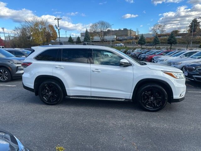 2016 Toyota Highlander Limited Worcester MA 2016 Toyota Highlander Limited Worcester MA