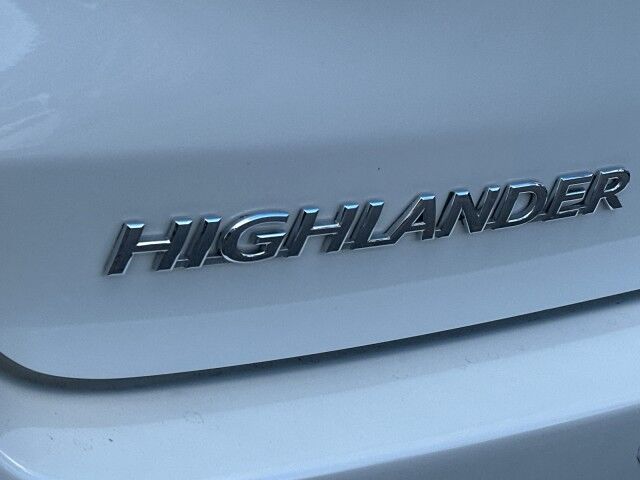 2016 Toyota Highlander Limited Worcester MA 2016 Toyota Highlander Limited Worcester MA