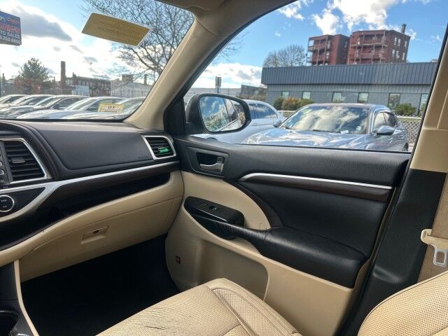 2016 Toyota Highlander Limited Worcester MA 2016 Toyota Highlander Limited Worcester MA