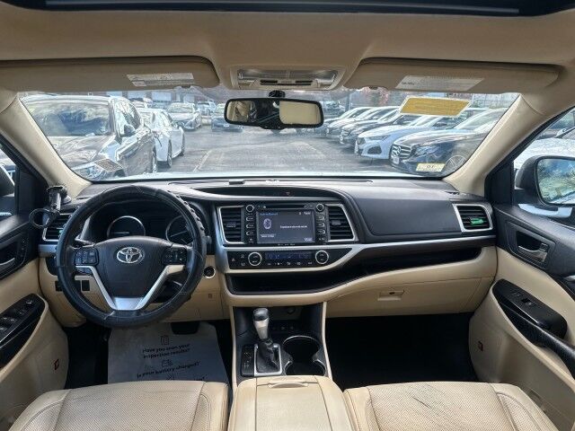 2016 Toyota Highlander Limited Worcester MA 2016 Toyota Highlander Limited Worcester MA